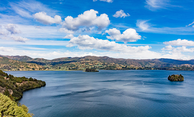 belleza de la laguna de tota en tu camioneta para pasear