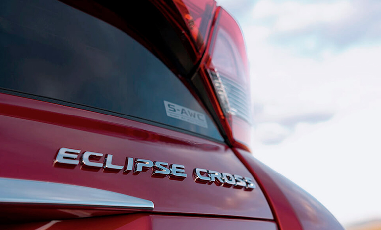 eclipse cross con el sistema de conducción S AWC