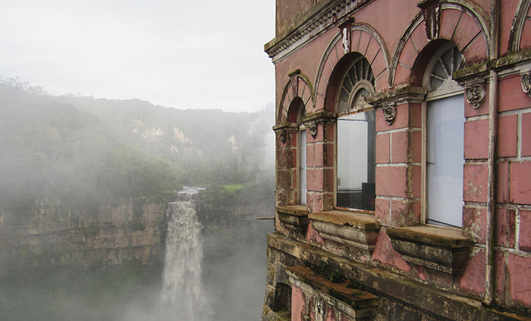 Hotel Salto del Tequendama, uno de los lugares embrujados de colombia