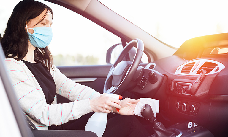 Protocolos de bioseguridad para desinfectar el auto