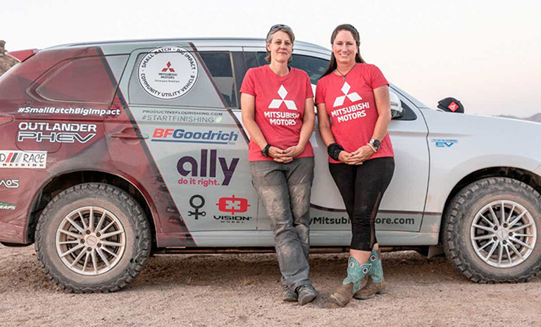 Pilotos en el Rebelle Rally 2020 con Outlander PHEV