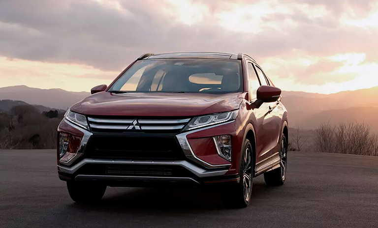 Vista exterior de las camionetas SUV Eclipse Cross