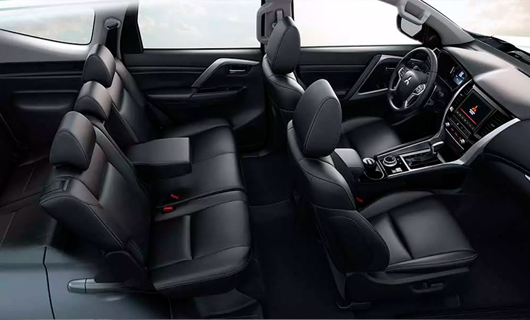 Habitáculo de las camionetas Montero Sport