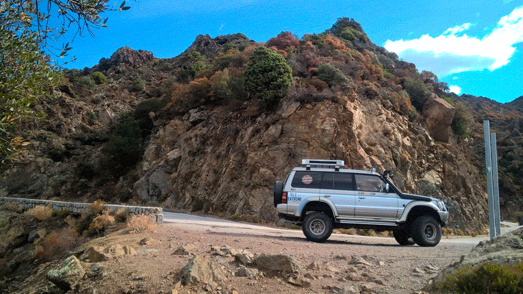 montero en carretera